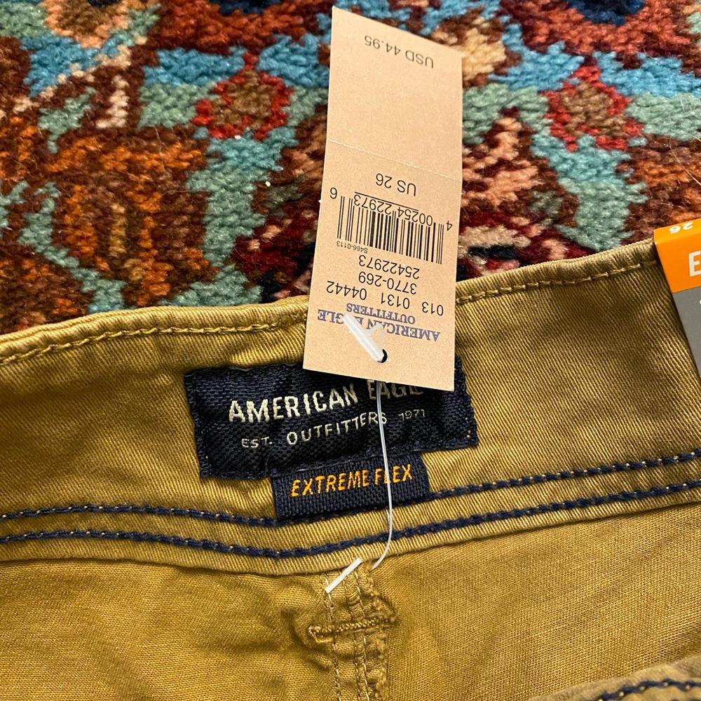 NWT American Eagle Cargo Shorts Size 26 - Picture 3 of 6